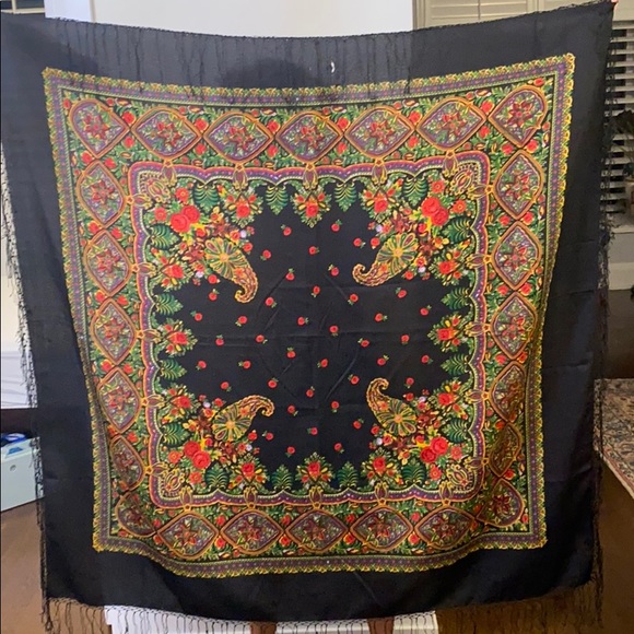 Traditional Middle Eastern Scarf - Picture 2 of 3